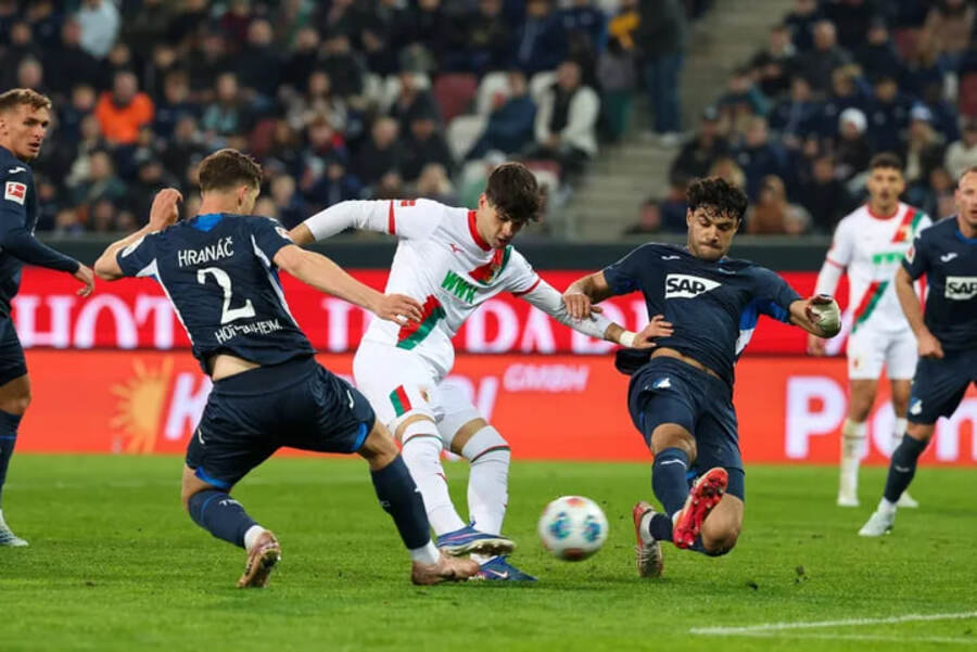 Augsburg vs TSG Hoffenheim (01:30 – 11/04) | Xem lại trận đấu
